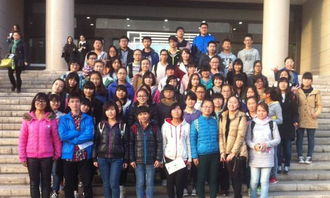 知識與實踐的融合之旅——旅游與環(huán)境學院導(dǎo)游服務(wù)團引領(lǐng)新生探索長安校區(qū)